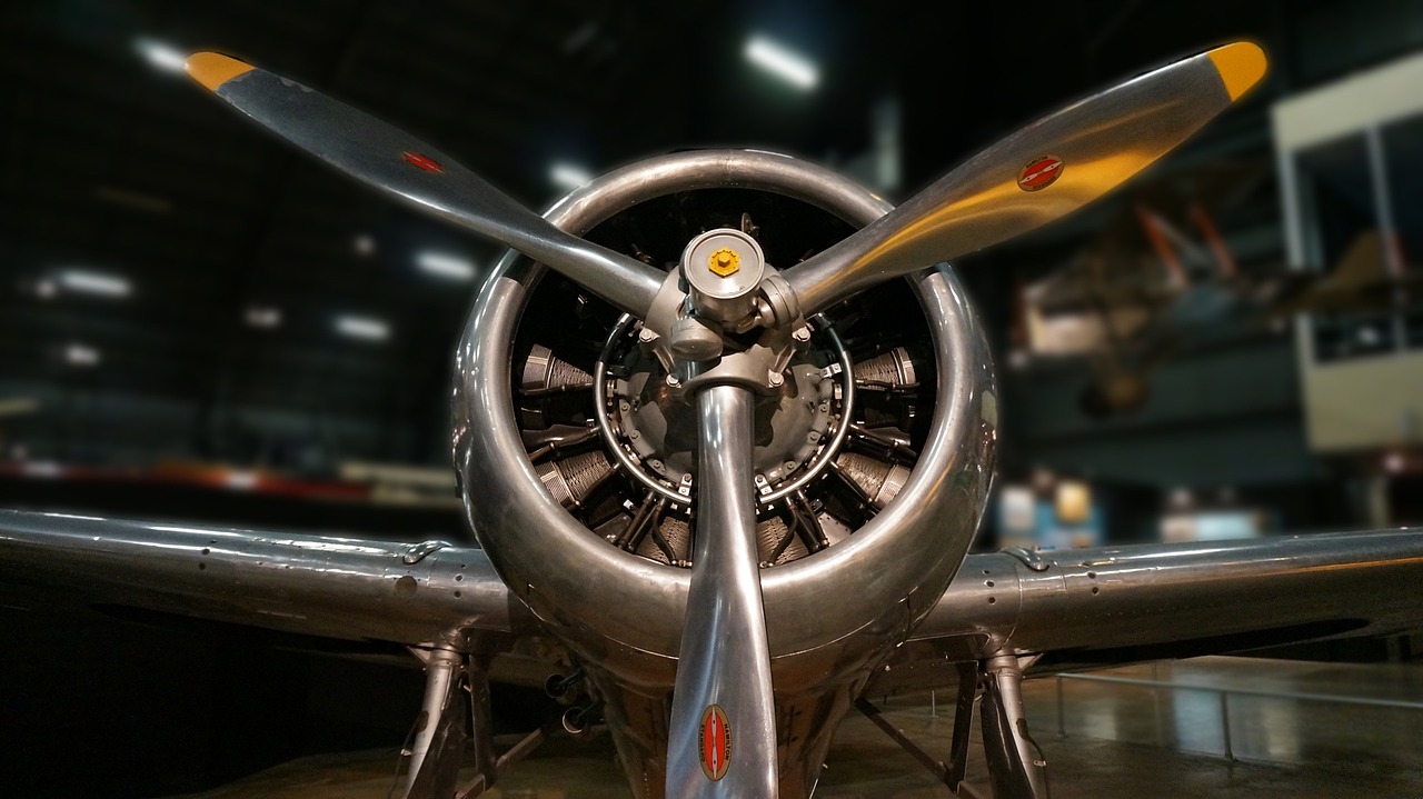 airplane, propeller, aircraft-905532.jpg